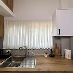 Select 2 Apartment *
