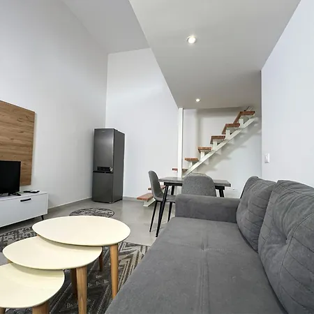 Select 2 Appartement Tirana