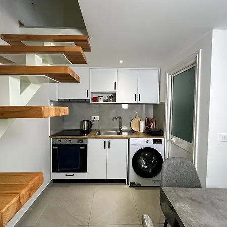 Select 2 Apartment Tirana
